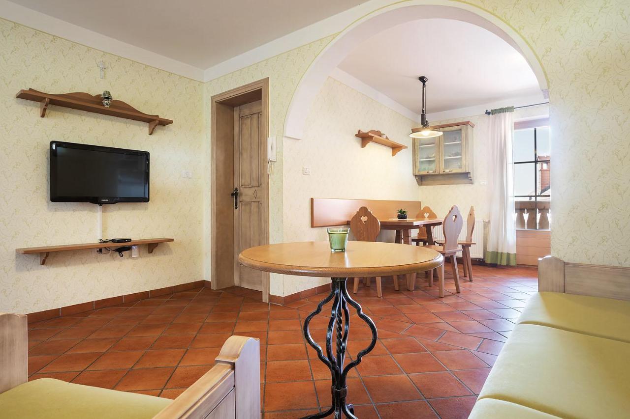 Apartments Tourist Farm Matijovc Naklo Kültér fotó