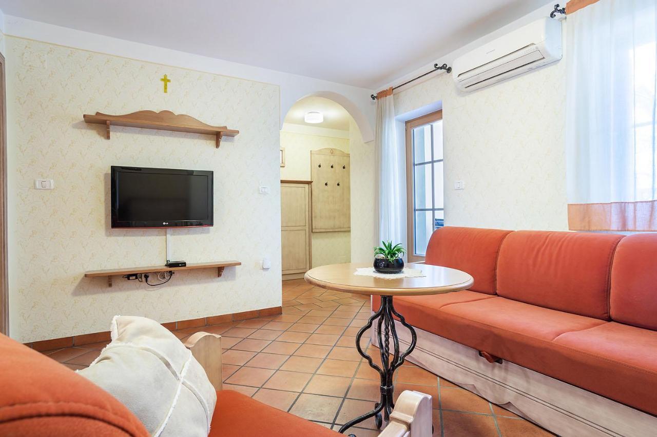 Apartments Tourist Farm Matijovc Naklo Kültér fotó