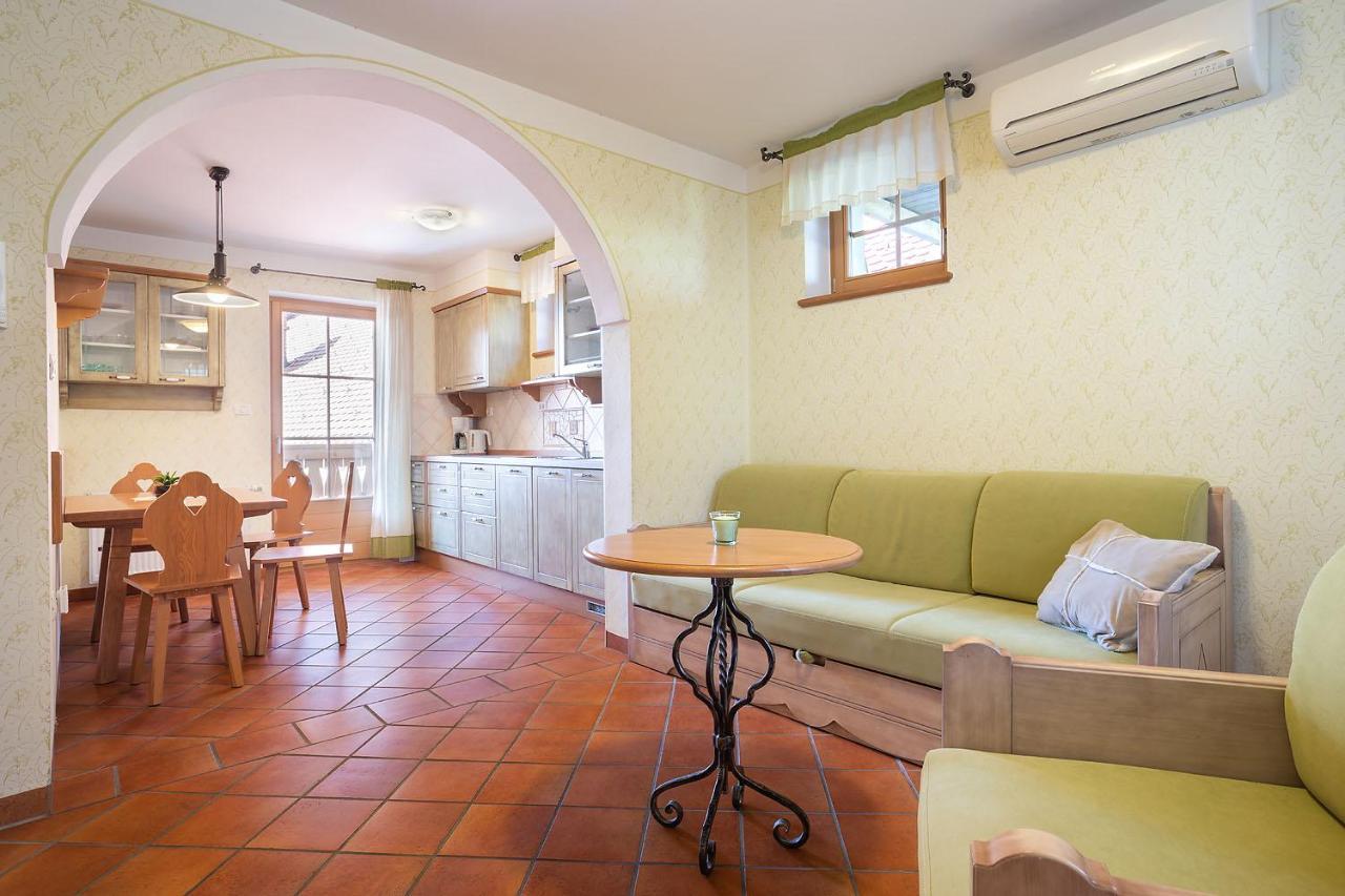 Apartments Tourist Farm Matijovc Naklo Kültér fotó